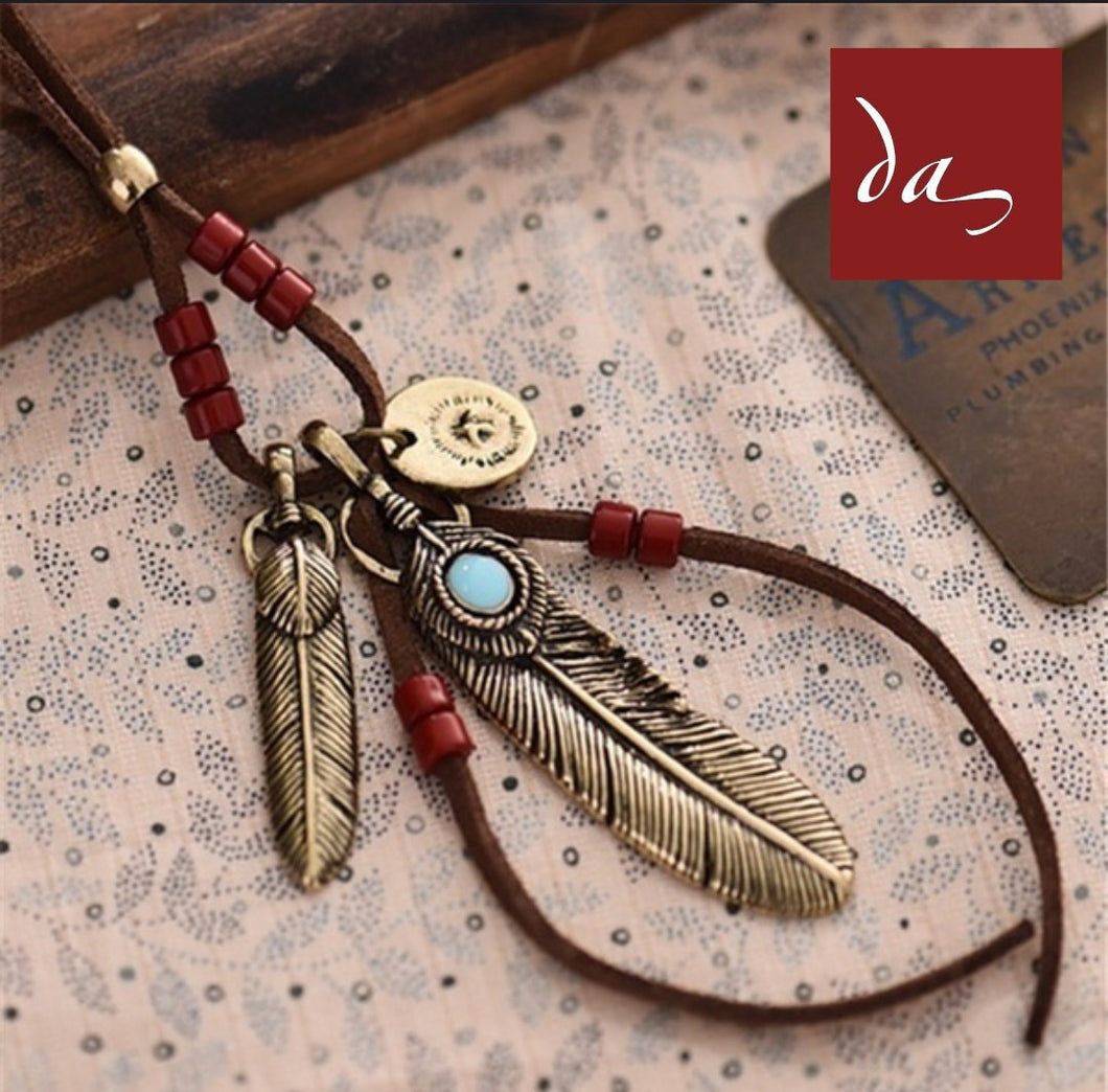 Enaw Gaetna Feather Necklace